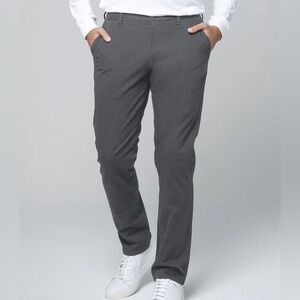 Taylrd Gray Chinos with Flat Front and Straight Leg 28 x 28 NWOT